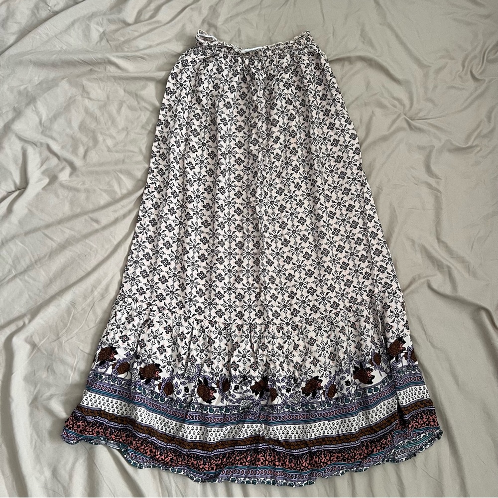 Medium Xhilaration Skirt